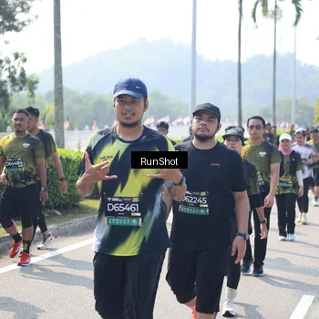 Runner Photo 6938598