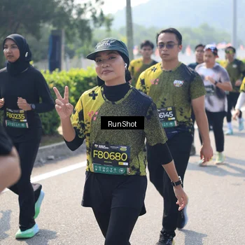 Runner Photo 6938619