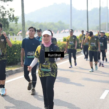 Runner Photo 6938627