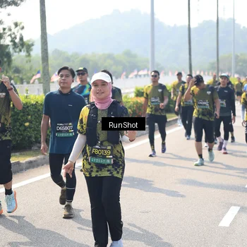 Runner Photo 6938628