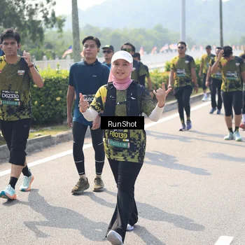 Runner Photo 6938629
