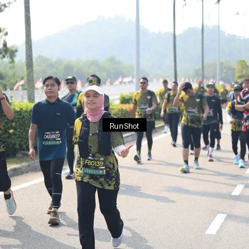 Runner Photo 6938635