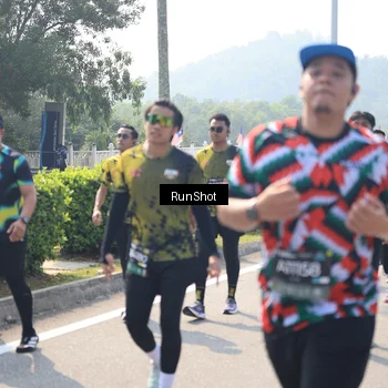 Runner Photo 6938645