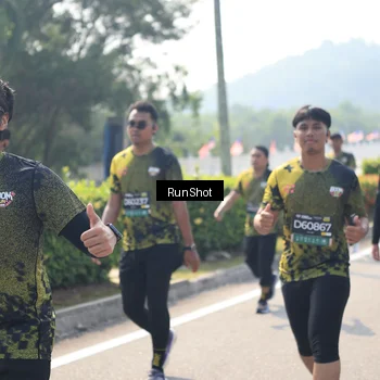 Runner Photo 6938661