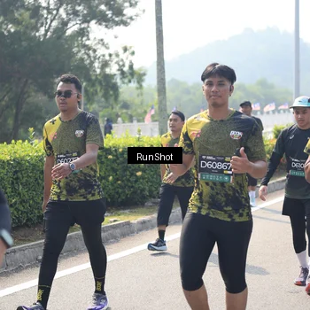 Runner Photo 6938663