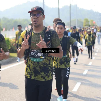Runner Photo 6938671