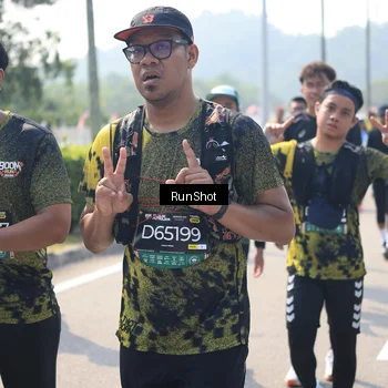 Runner Photo 6938675