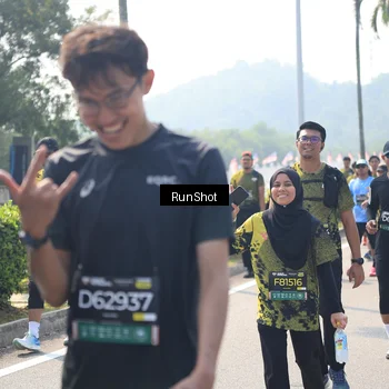 Runner Photo 6938689