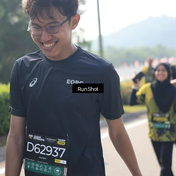Runner Photo 6938690