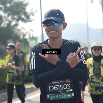 Runner Photo 6938715