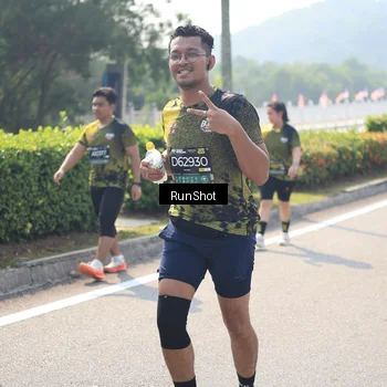 Runner Photo 6938773