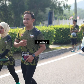Runner Photo 6938847