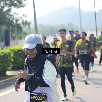 Runner Photo 6938849