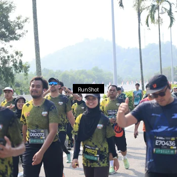 Runner Photo 6938864