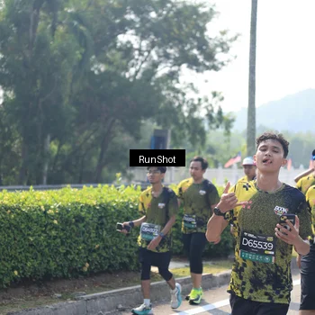 Runner Photo 6938869