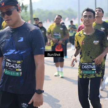 Runner Photo 6938873