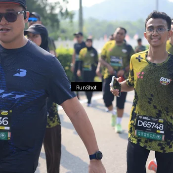 Runner Photo 6938878