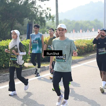 Runner Photo 6938905