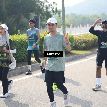 Runner Photo 6938911