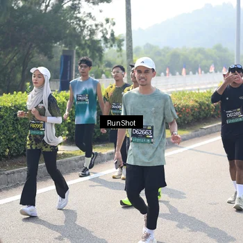 Runner Photo 6938913