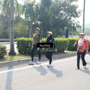 Runner Photo 6938958