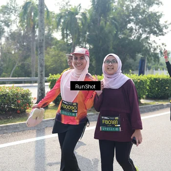 Runner Photo 6938979