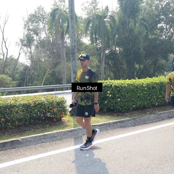 Runner Photo 6939013