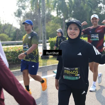 Runner Photo 6939030