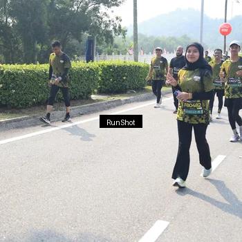 Runner Photo 6939059