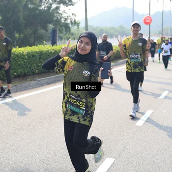 Runner Photo 6939071