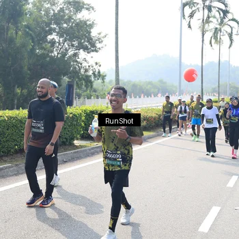 Runner Photo 6939090