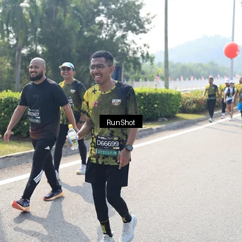 Runner Photo 6939093
