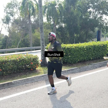 Runner Photo 6939117
