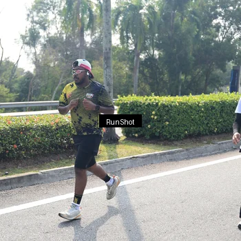 Runner Photo 6939120