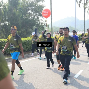 Runner Photo 6939125