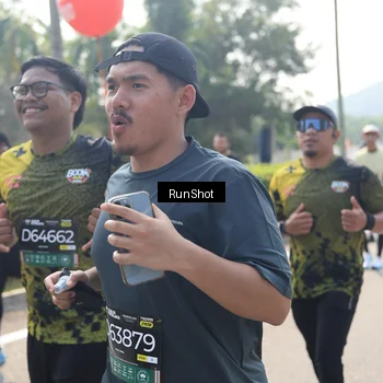 Runner Photo 6939140