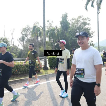 Runner Photo 6939157