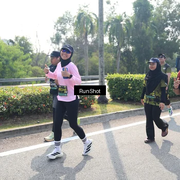 Runner Photo 6939330