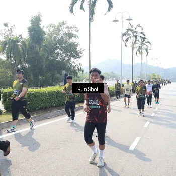 Runner Photo 6939340