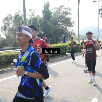 Runner Photo 6939346
