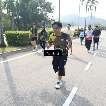 Runner Photo 6939365