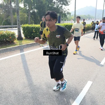Runner Photo 6939374