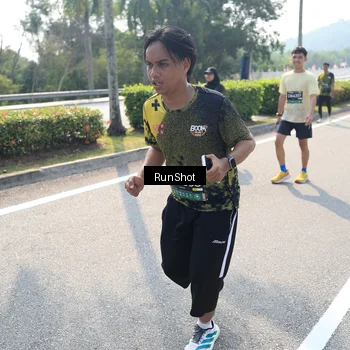 Runner Photo 6939376