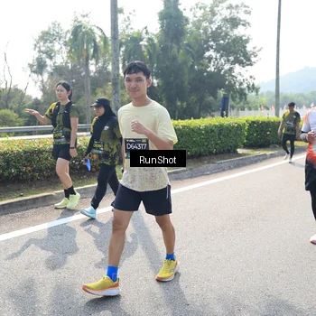 Runner Photo 6939389