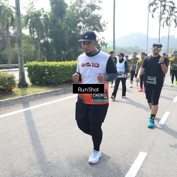 Runner Photo 6939405