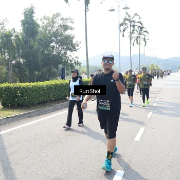Runner Photo 6939410