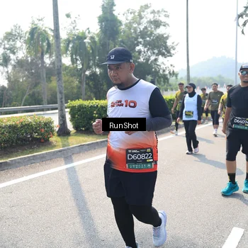 Runner Photo 6939412