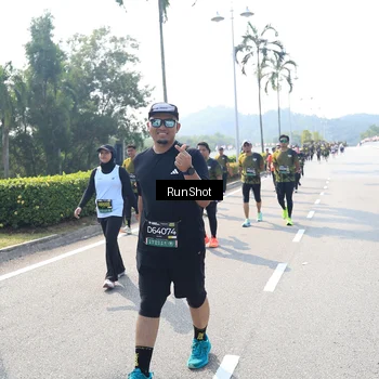 Runner Photo 6939420