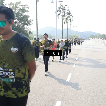 Runner Photo 6939441