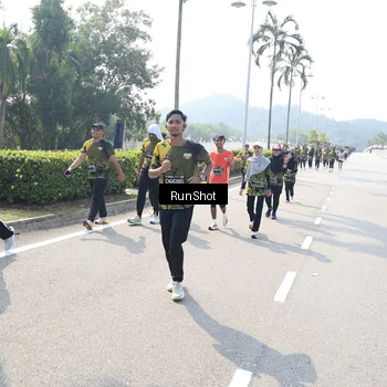 Runner Photo 6939444